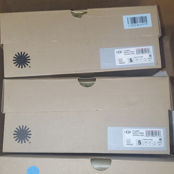 UGG SHORT II FRINGE BOOTS - Picture 7 of 12